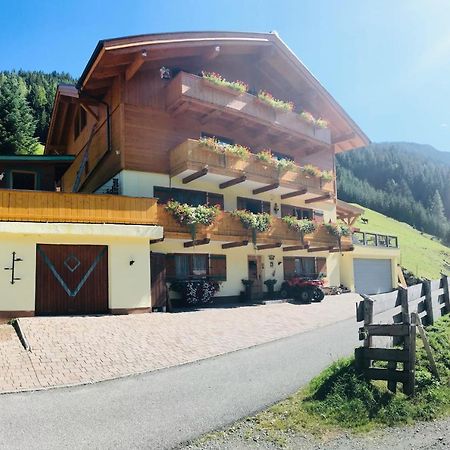 Landhaus Taxach Saalbach-Hinterglemm Bagian luar foto